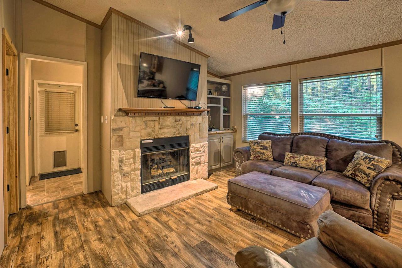 Broken Bow Oasis Hot Tub, Fire Pit And Patio Villa ภายนอก รูปภาพ