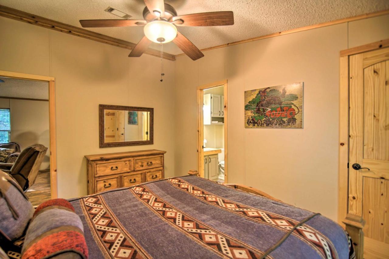 Broken Bow Oasis Hot Tub, Fire Pit And Patio Villa ภายนอก รูปภาพ